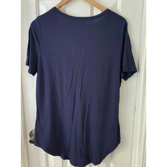 NWT Old Navy Short Sleeve Top Relax Curve Hem Lost at Sea Navy Size Large - Picture 2 of 6